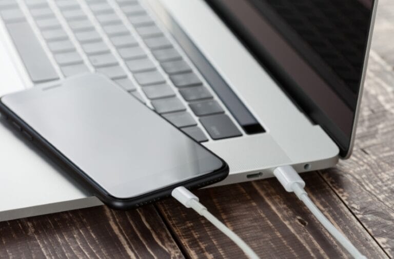 iPhone kopplad till dator PC